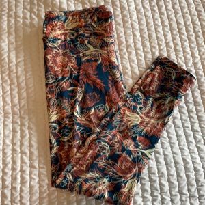 Lularoe Paisley TC leggings